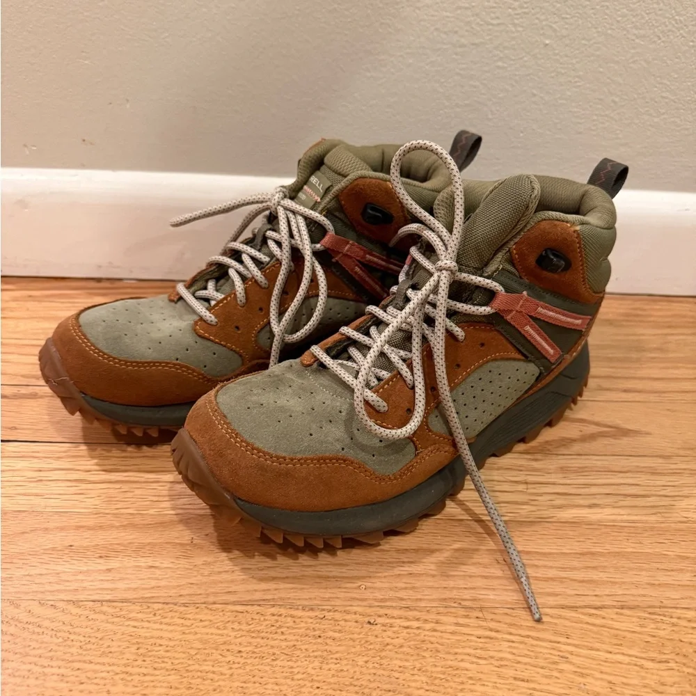 Merrell Wildwood Mid Leather Waterproof Hiking Boots - Picture 2 of 5